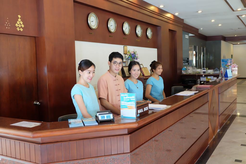 Tarin Hotel Chiang Mai Buitenkant foto